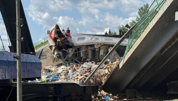 Священники Брянской епархии посещают пострадавших при обрушении моста в Брянской области