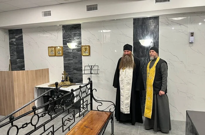 Священники Челябинской епархии поддержали родственников погибших на заводе в Копейске