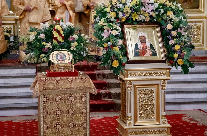 В Саратове встретили мощи святителя Тихона, Патриарха Московского и всея России