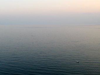 Вид на море у поселка Рыбачье