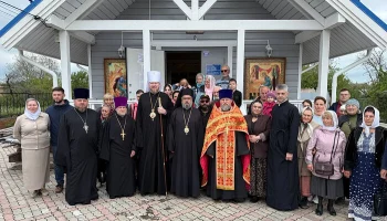 Иерарх Антиохийской ПЦ епископ Сафитский Димитрий посетил храмы города Мариуполя