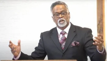 Бристоль: пастора вновь арестовали после критики ислама и транс-идеологии