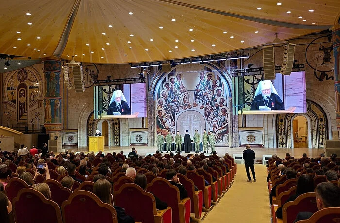 Митрополит Ставропольский Кирилл возглавил работу секции &laquo;Народ и армия едины&raquo;